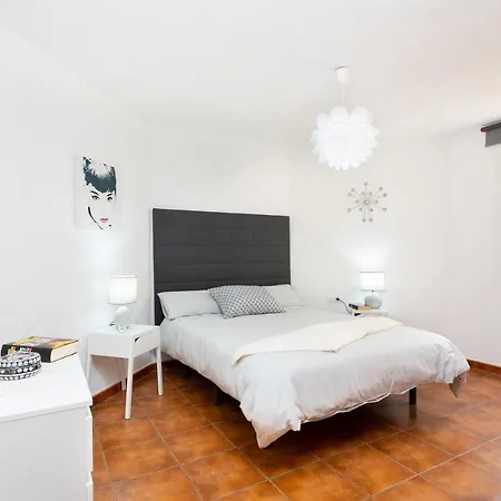 Appartement Frontline With Pool Los Silos